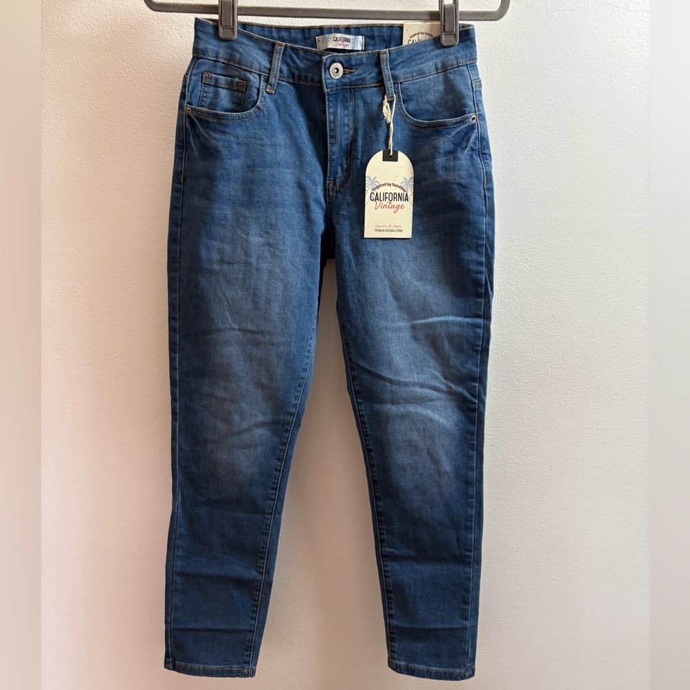 California Vintage Light Blue Skinny Jeans 7 Juniors